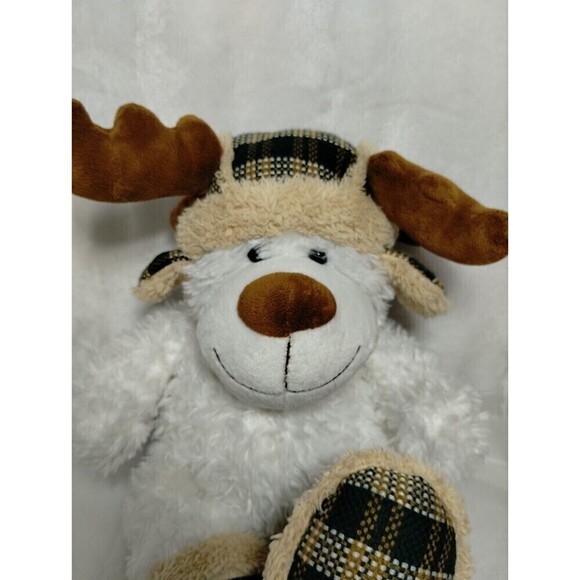 Dan Dee Collectors Choice 17inch Cuddly 2012 White Moose Plush - Picture 1 of 12